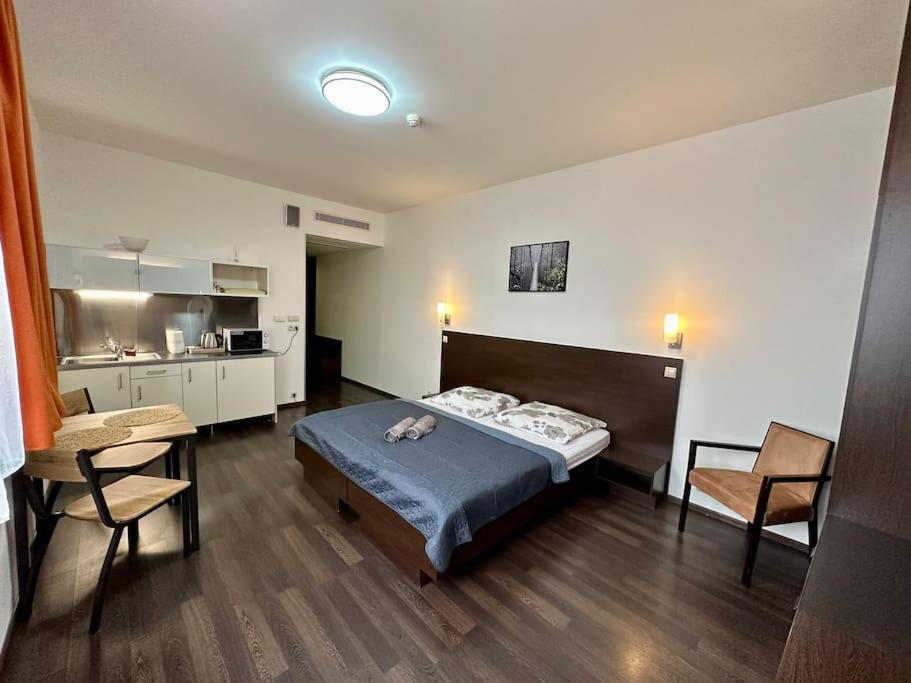 Apartman Priamo Na Hlavnej Ulici Caşonia Exterior foto